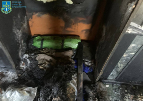 Помста після розлучення: на Сумщині чоловік обікрав та підпалив квартиру колишньої дружини