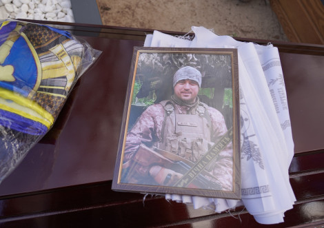 Охтирчани попрощалися із захисником Олексієм Сергієнком