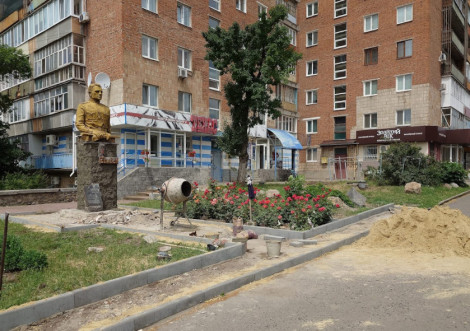 В Охтирці тривають роботи з благоустрою та ремонту доріг