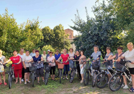 Турботливі працівники Охтирського центру соціальних послуг