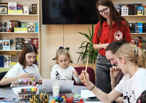 Діти пізнавали себе через творчість у бібліотеці