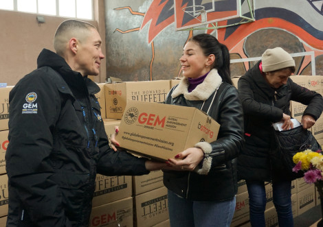 Переселенці з Великописарівської громади отримують допомогу від GEM